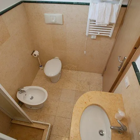 Ca' Del Moro 3* Венеция-Лидо