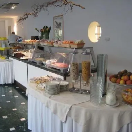 Ca' Del Moro Hotel